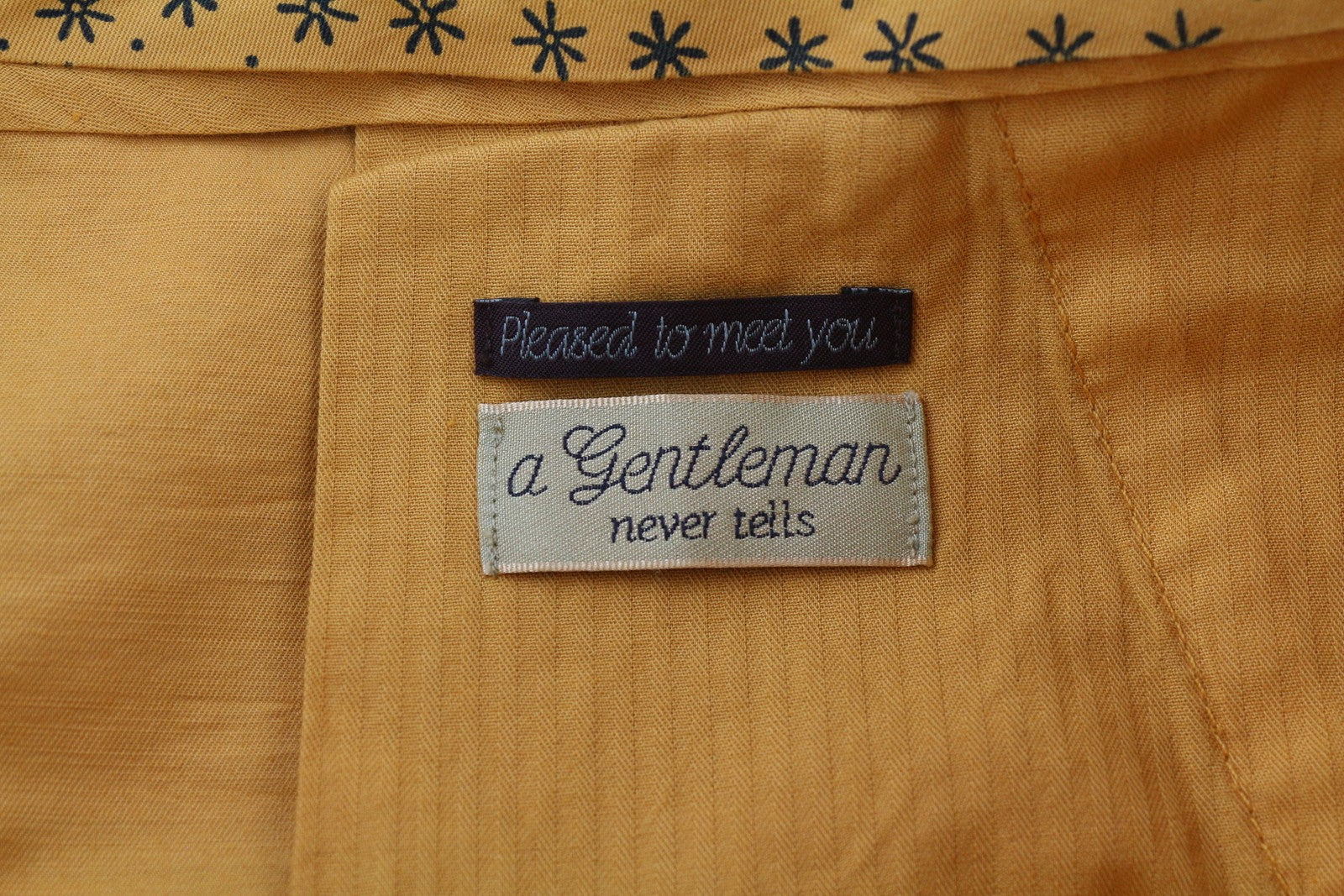 SCOTCH &amp; SODA vyriški šortai W29 Chino, oranžiniai, su atlenkiamu užtrauktuku ir logotipu. 