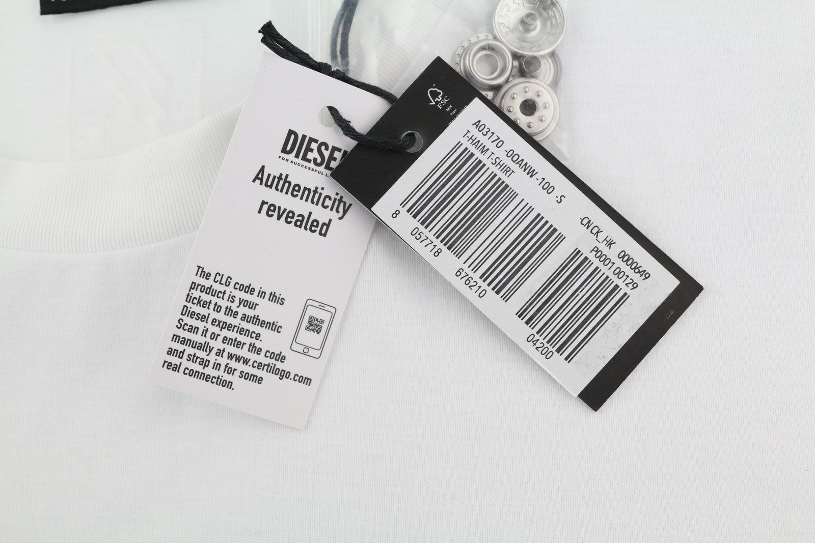 DIESEL T-Haim vyriški marškinėliai S, balti, trikotažiniai, su užtiestu užtrauktuku, apvalia kaklo iškirpte, trumpomis rankovėmis 