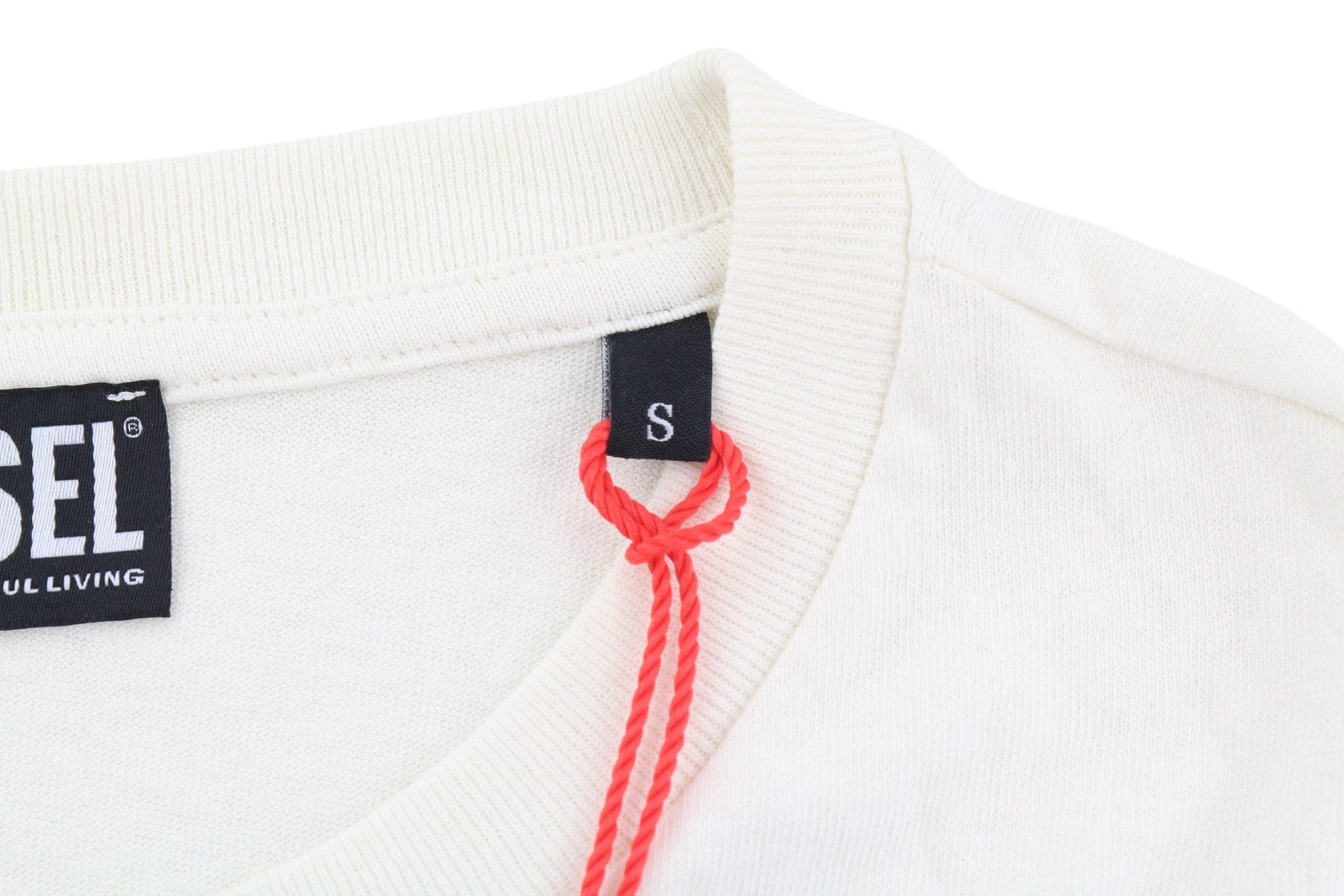 DIESEL T-Just-C15 vyriški marškinėliai S, balti, tamprūs, apvalios iškirptės, trumpomis rankovėmis. 