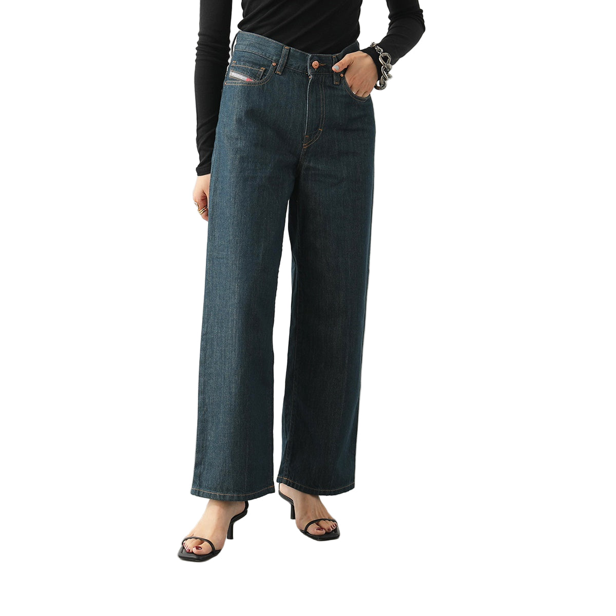 DIESEL Widee 084UR moteriški džinsai W26/L30 laisvalaikio stiliaus, tiesūs, mėlyni, medvilninio kirpimo, džinsinio audinio 