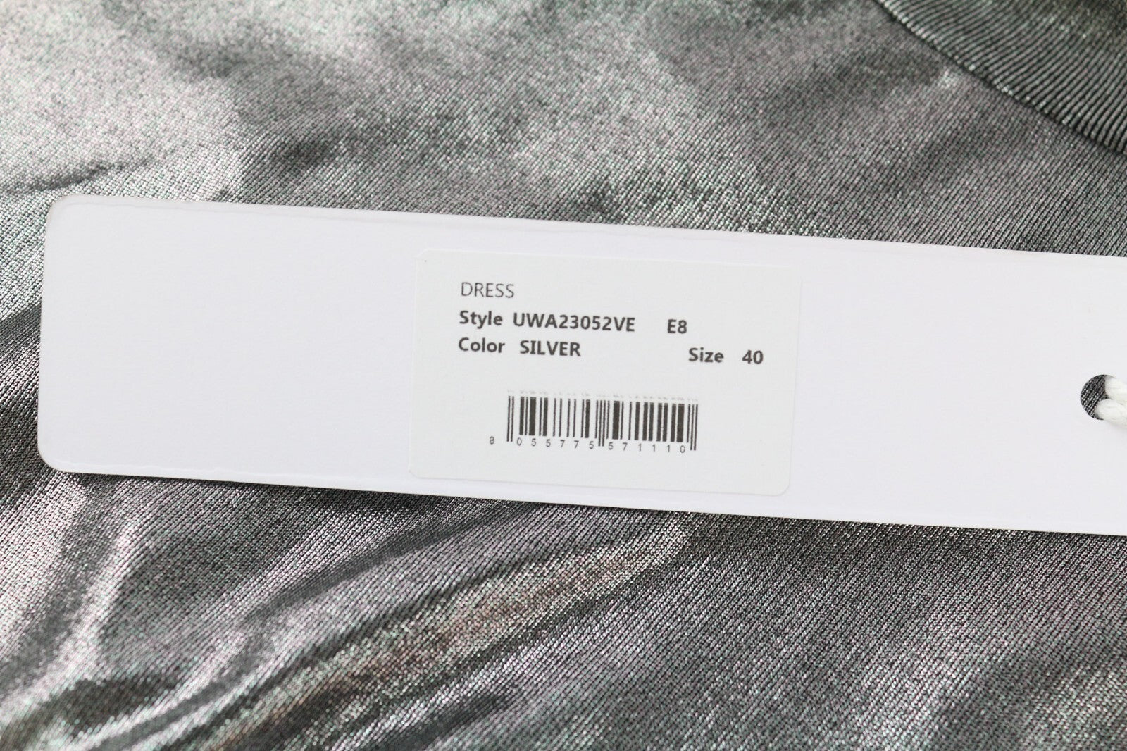 JOHN RICHMOND moteriškos klasikinės ~S suknelės su sidabrinėmis blizgiomis ilgomis rankovėmis, imitacine apykakle ir trumpais dydžiais 