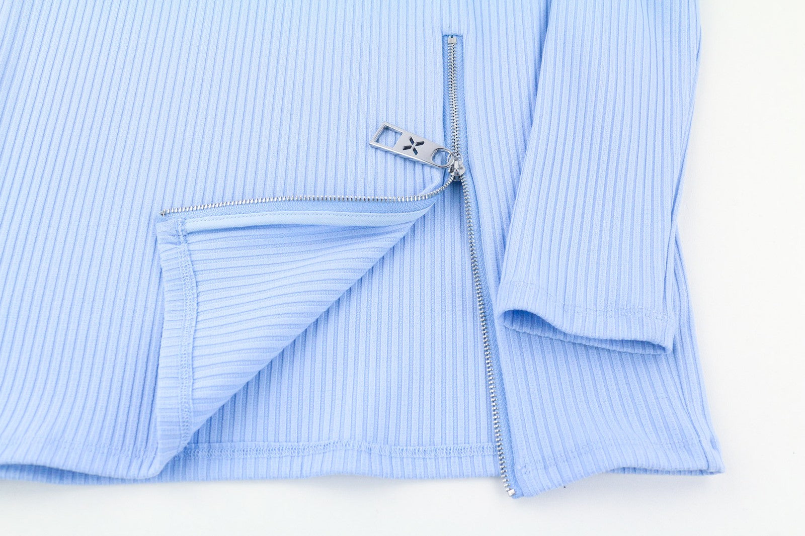 JOHN RICHMOND moteriškas klasikinis ~S mėlynas ilgomis rankovėmis su briaunuotu užtrauktuku 