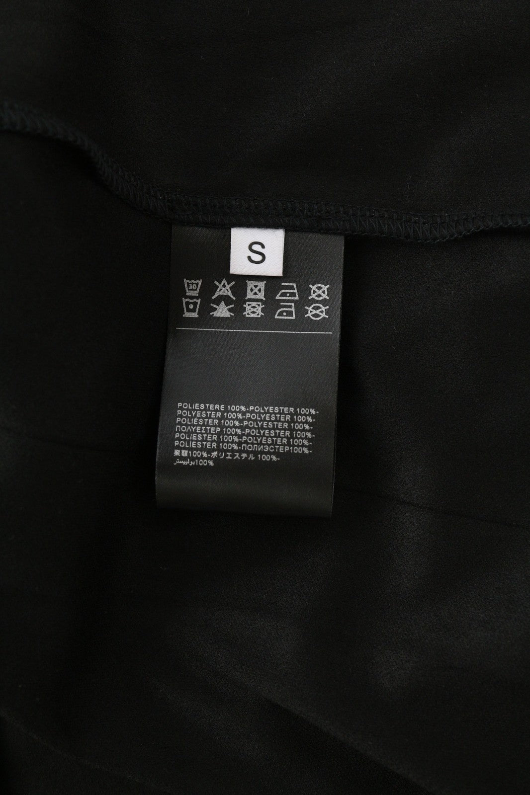 JOHN RICHMOND moteriškas sijonas S, juodas, klostuotas, su diržo kilpa, aukštu liemeniu, mini priekyje 