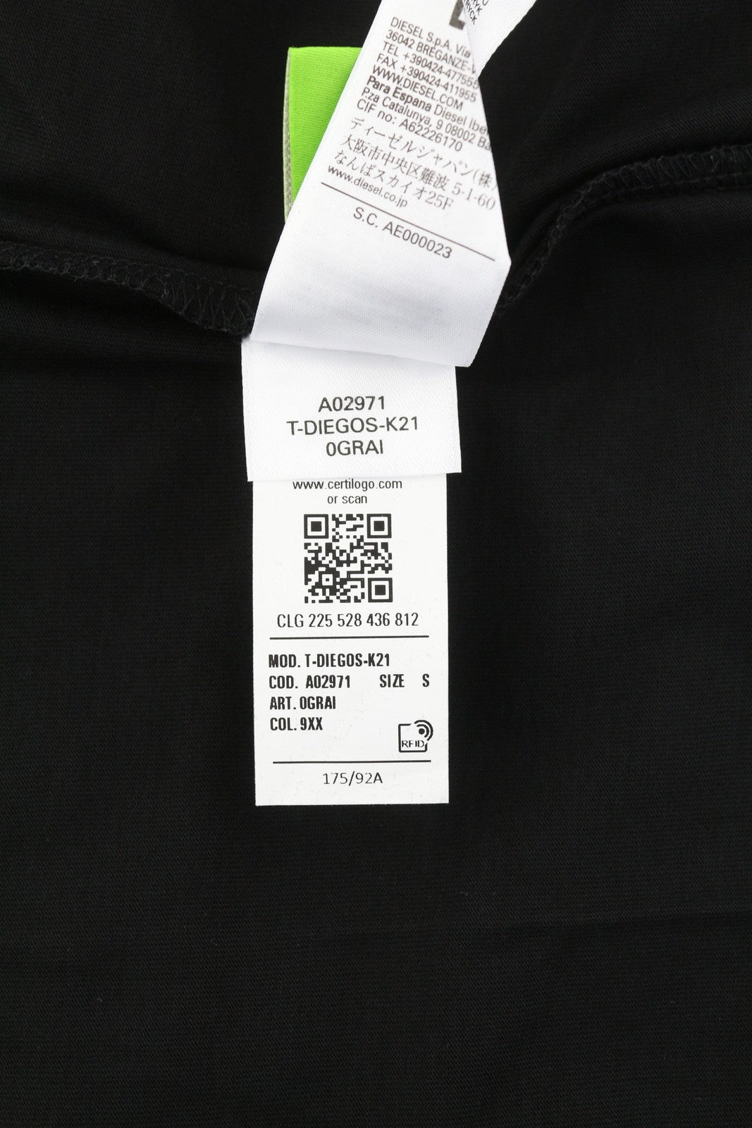 DIESEL T-Diegos-K21 vyriški marškinėliai S, juodi, tamprūs, trumpomis rankovėmis, su logotipu priekyje.