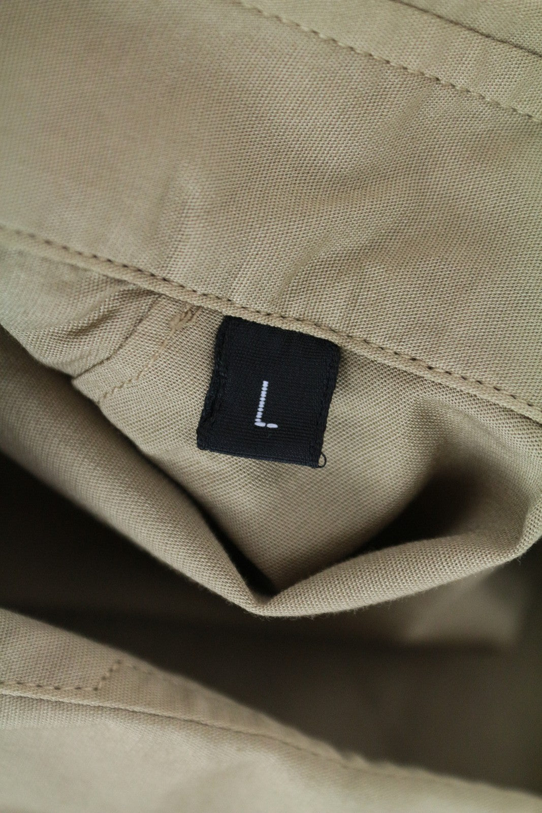 RICHMOND vyriški marškinėliai, šviesiai rudi, tamprūs, medvilniniai, ilgomis rankovėmis, L dydžio, su sagomis 