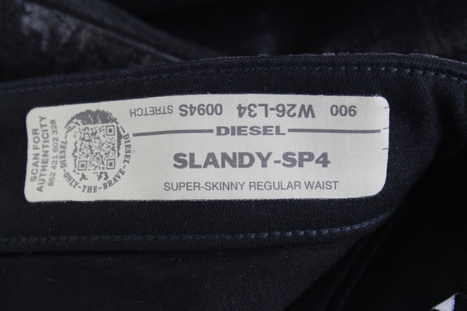 DIESEL Slandy-SP4 0094S moteriški džinsai W26/L34 juodi, dengti, itin aptempti 