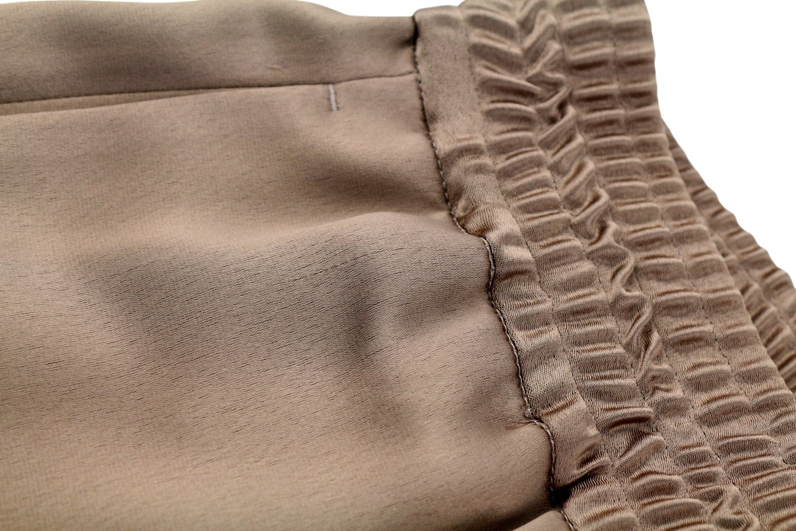 PT TORINO Lydia moteriškos kelnės, 46, rudos, blizgios, elastingu juosmeniu, platėjančiomis kišenėmis kojose. 