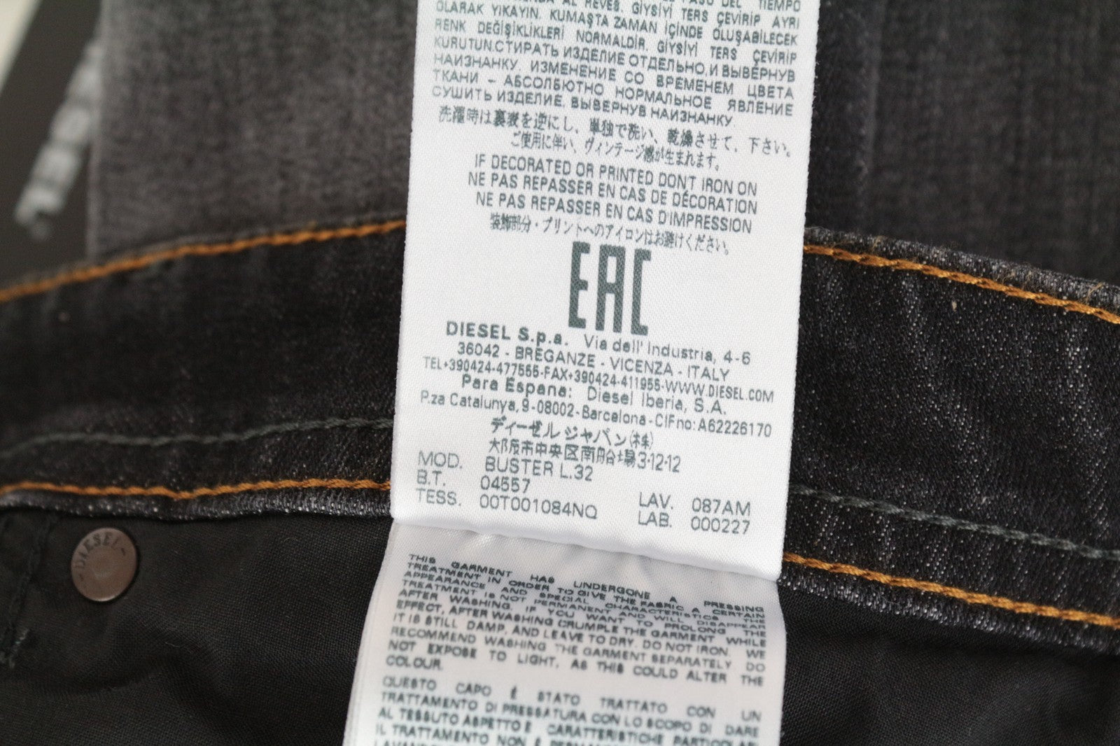 DIESEL Buster 087AM vyriški džinsai W28/L32 skalbto tampraus džinso siaurėjančio kirpimo 