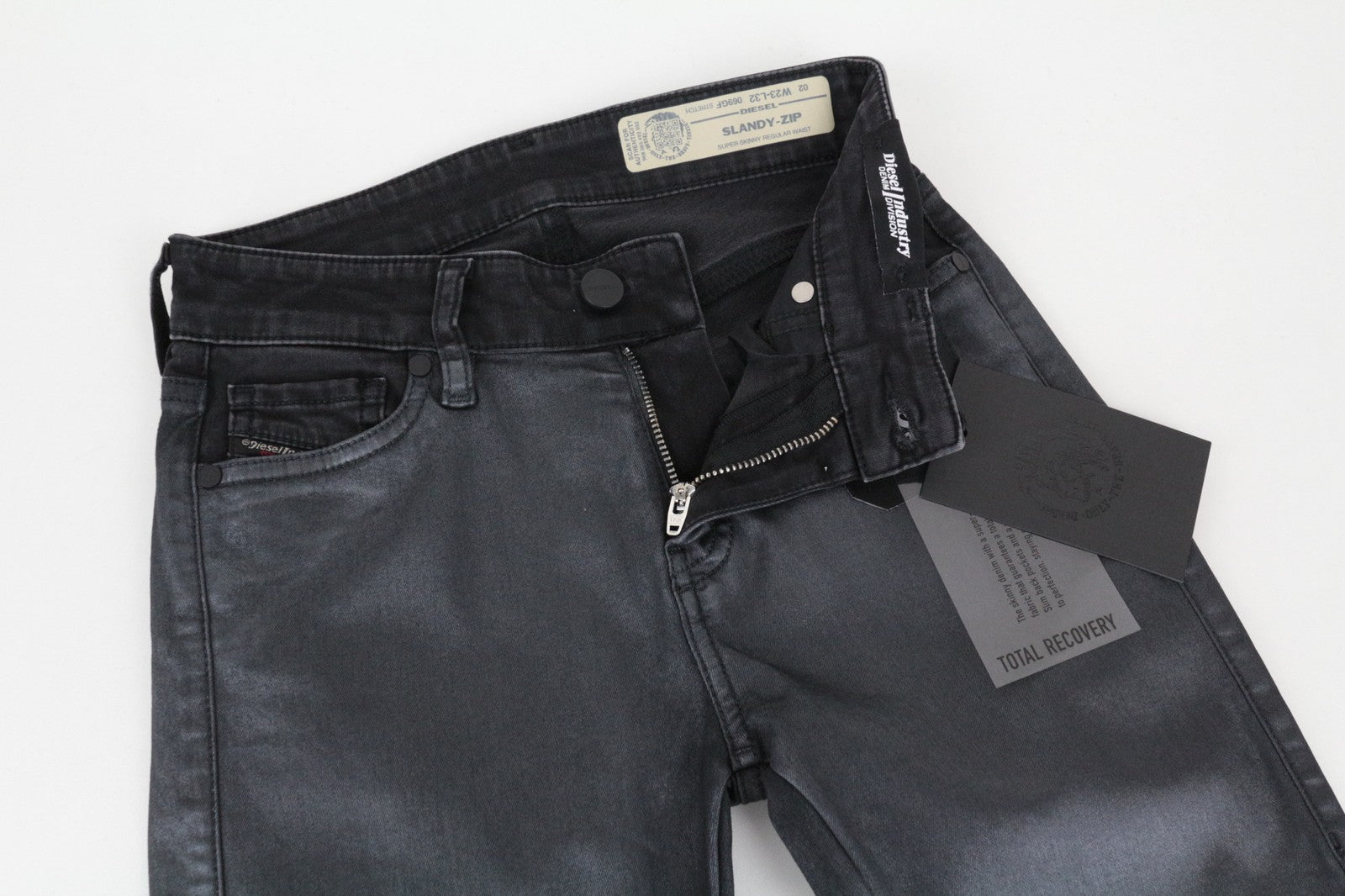 DIESEL Slandy-Zip 069GF Women's Jeans W23/L32 Mid-Rise Coated Skinny Girls Fit