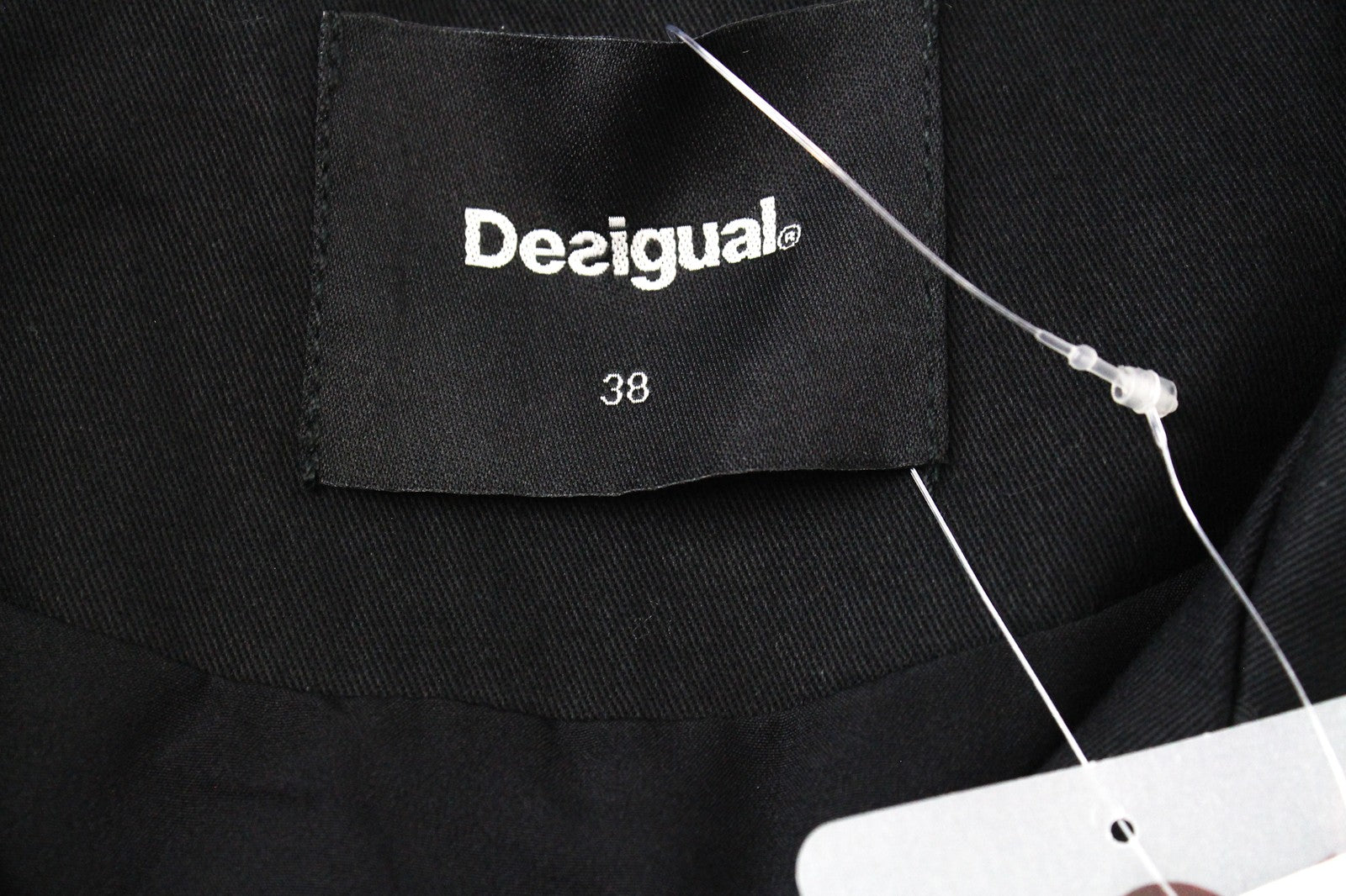 DESIGUAL Chaq Ferrara moteriškas švarkas, 38 dydis, trumpas, siuvinėtas su sagomis, gėlių detalėmis 