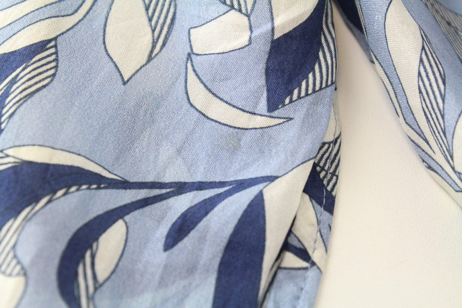 SUISTUDIO Charles Womens Silk Shirt UK6 Blue Lightweight Patterned Blouse