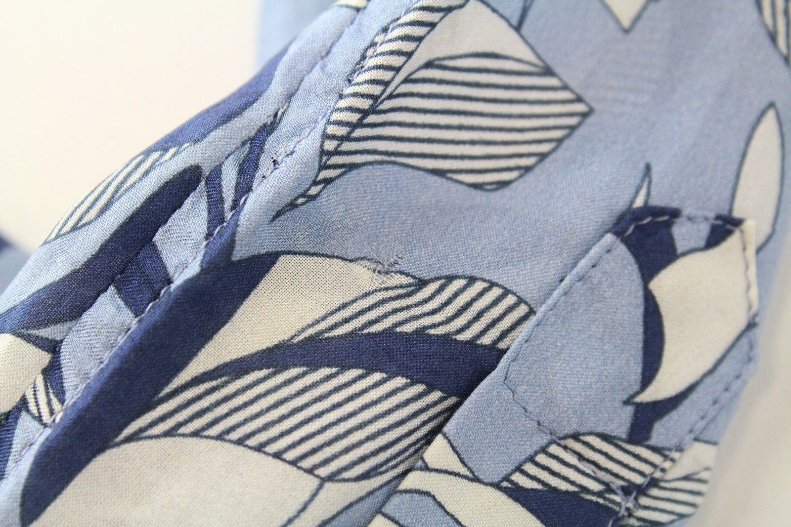 SUISTUDIO Charles Womens Silk Shirt UK6 Blue Lightweight Patterned Blouse