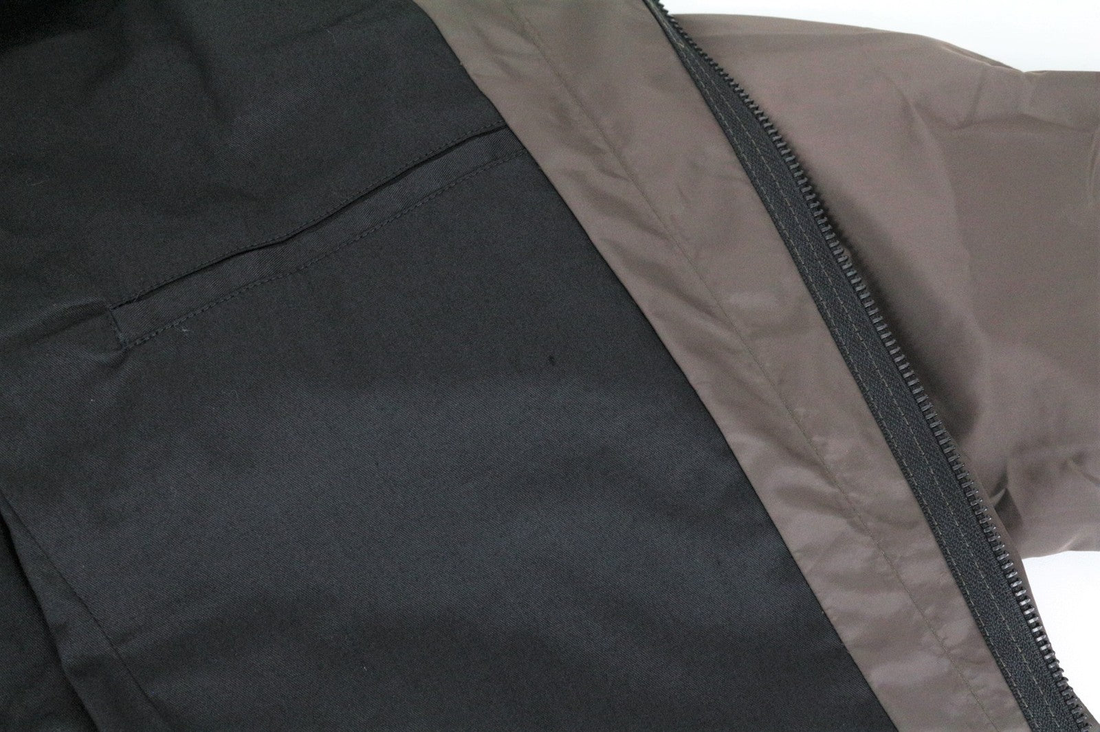 RICHMOND vyriška striukė 48 ruda, trumpa, nailono, su kišenėmis ir apykakle 