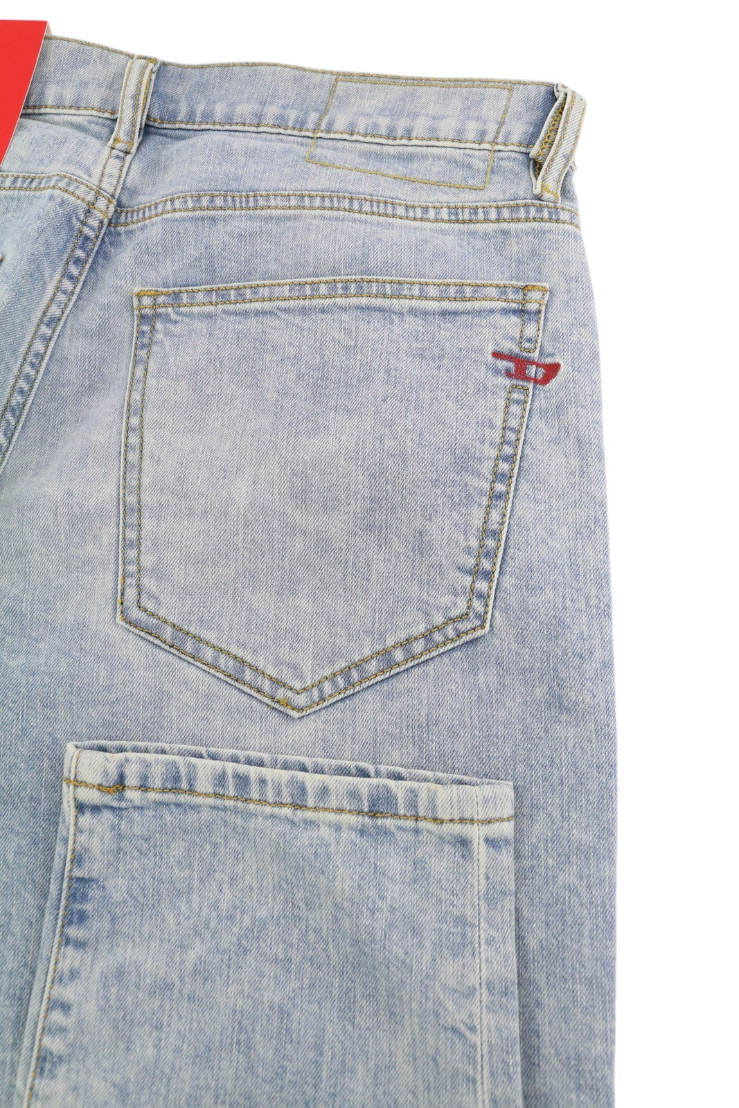 DIESEL 2019 D-Strukt 0GDAM vyriški džinsai W30/L34 plonos kojos, vidutinio juosmens, skalbti 