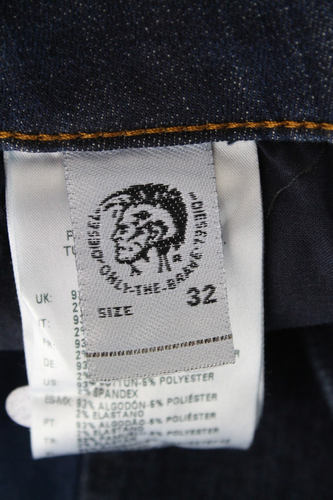 DIESEL D-Luhic-SP-NE 069IU vyriški W32 siaurėjantys sportiniai džinsai su kontrastingomis detalėmis 