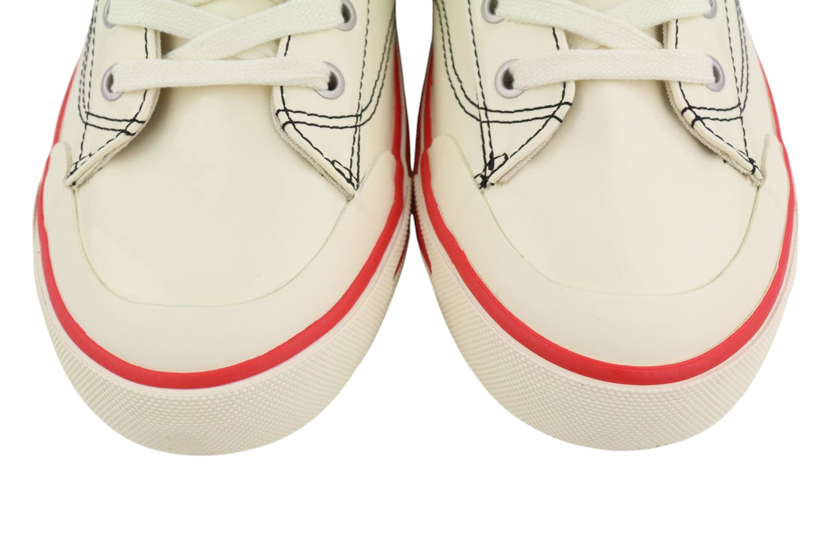 DIESEL S-Athos Mid vyriški sportbačiai, 45 €, balti, dengti, rekomenduojama kaina – 175 €, migdolų nosys. 