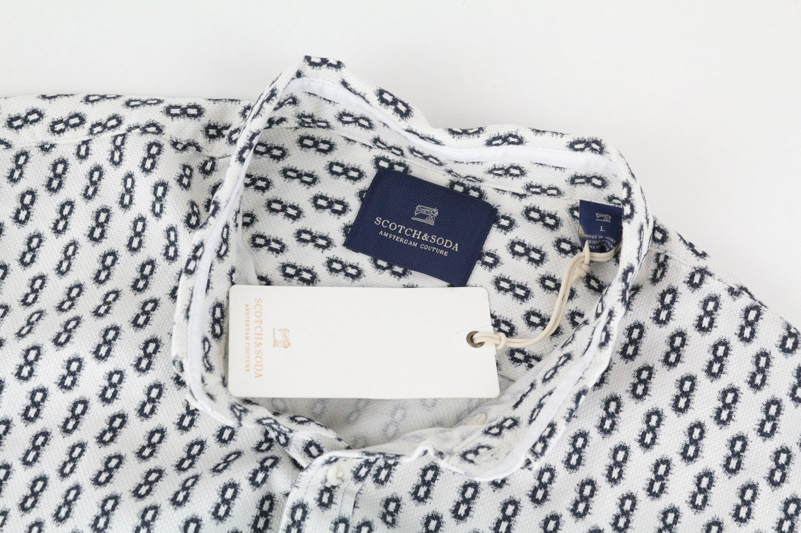 SCOTCH &amp; SODA vyriški marškiniai L dydžio, išskleista apykakle, dryžuotas laisvalaikio stiliaus, abstraktaus rašto. 