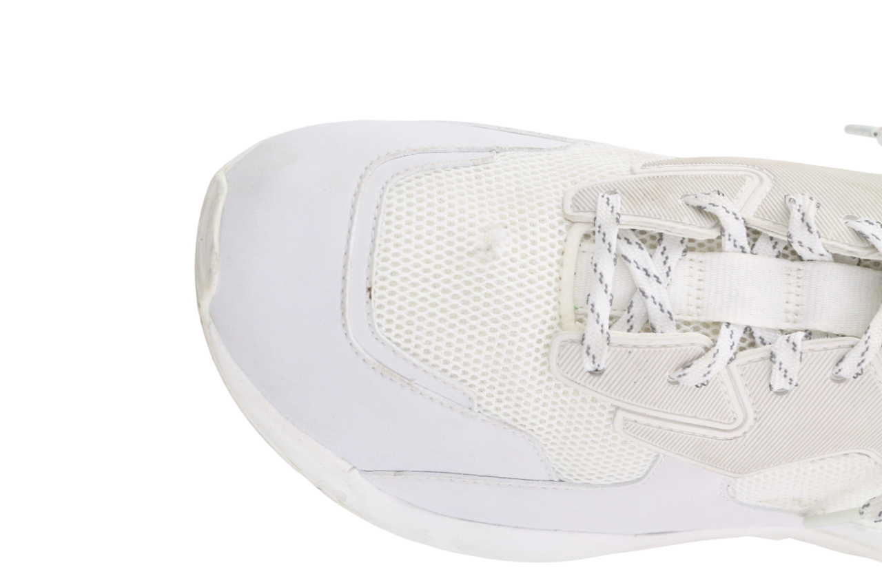 TIMBERLAND A219C moteriški sportbačiai, EU40, UK7, balti, migdolų spalvos, žemakulniai sportbačiai su raišteliais. 