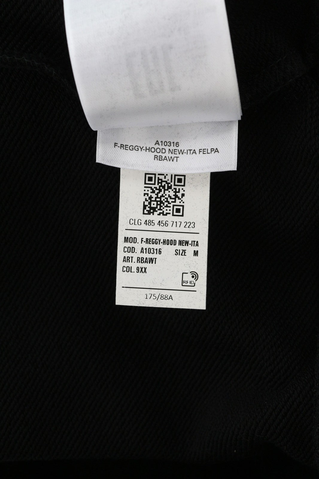 DIESEL F-Reggy-Hood moteriškas džemperis su gobtuvu M, juodas, su gobtuvu ir megztiniais dirželiais, rekomenduojama kaina – 150 € 