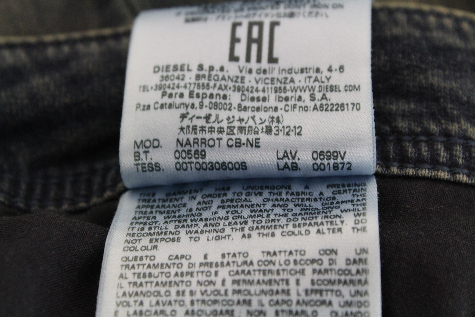 DIESEL Narrot CB-NE 0699V vyriški W26 Jogg apdriskę ploni sportiniai džinsai su dėmėmis 