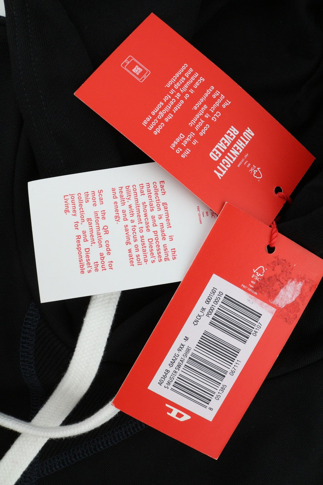 DIESEL S-Muster vyriškas džemperis su gobtuvu M, juodas, kengūros priekyje, su gobtuvu, rekomenduojama kaina – 150 € 