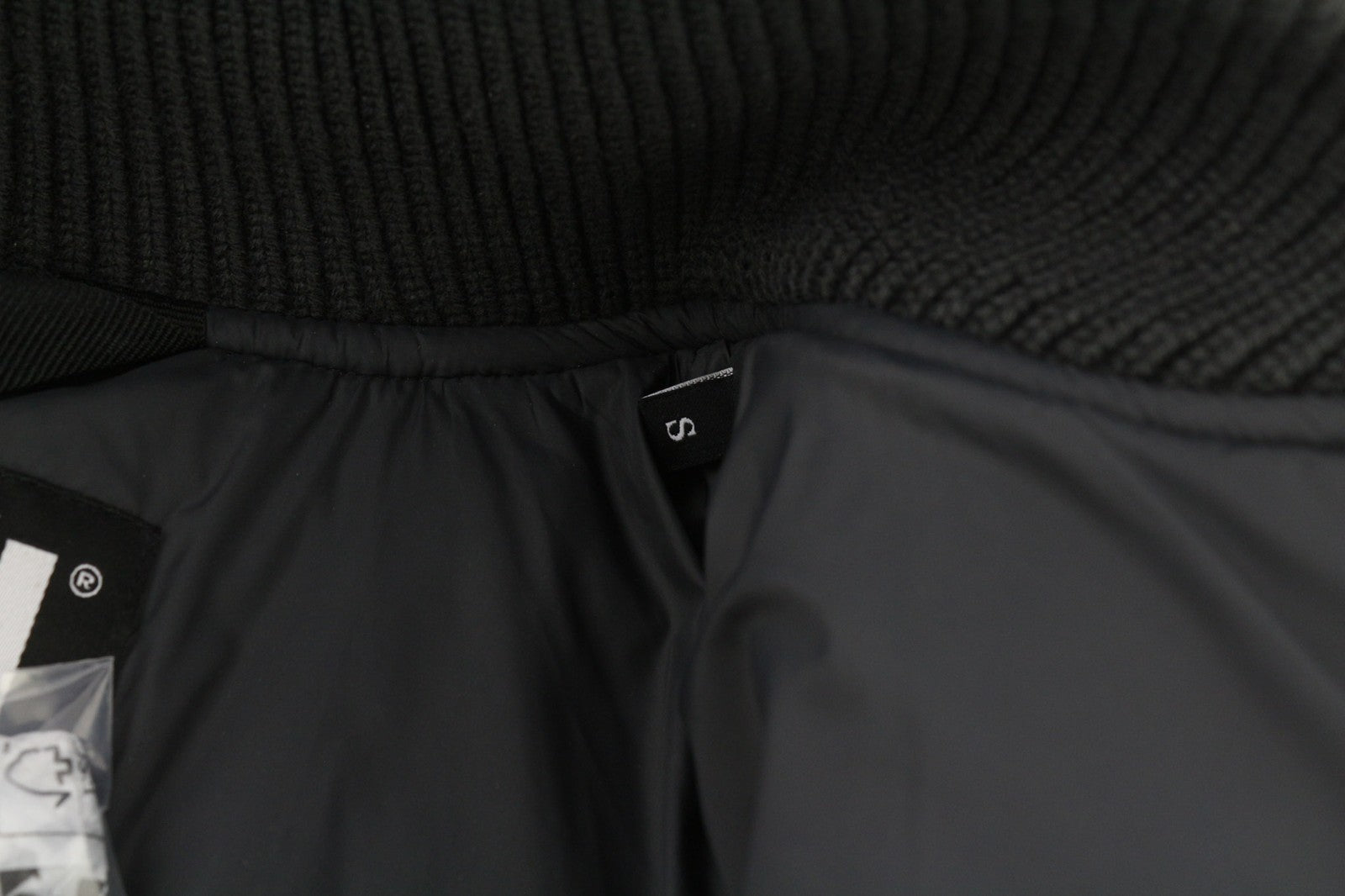 DIESEL W-Spleak vyriška striukė S, juoda, bomber stiliaus, su pamušalu ir izoliacija, RRP 325 € 