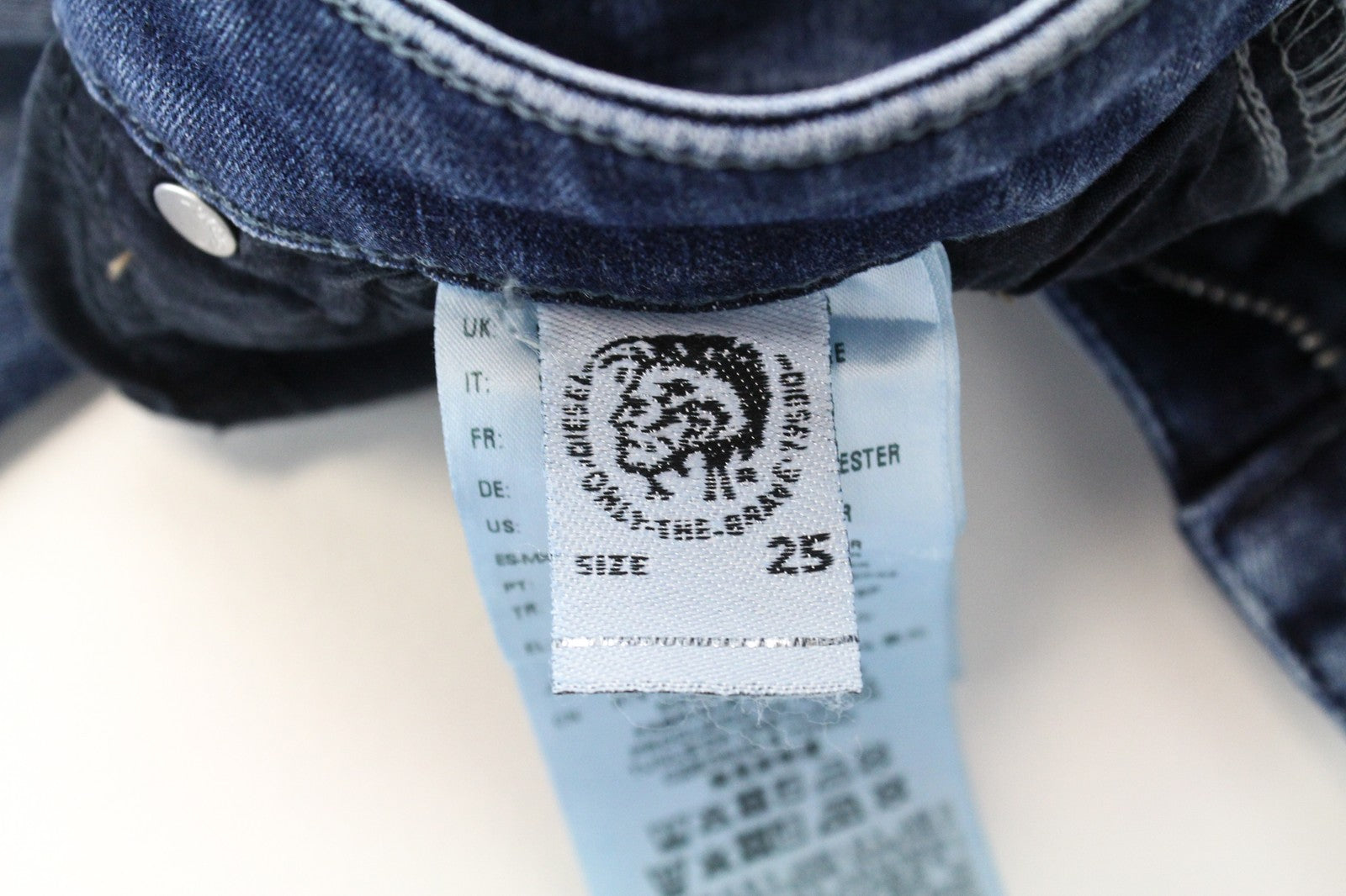 DIESEL Skinzee-High R78Q6 W25/L30 moteriški itin ploni, aptempti džinsai, mėlyni 