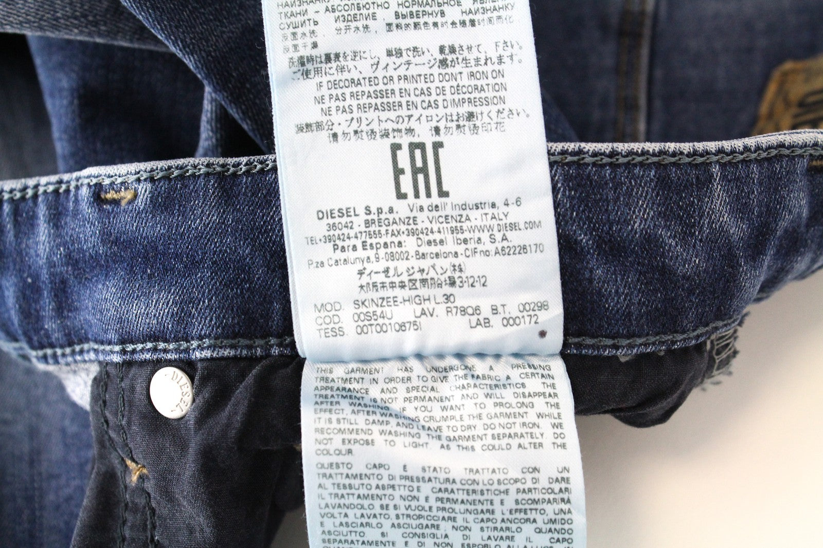 DIESEL Skinzee-High R78Q6 W25/L30 moteriški itin ploni, aptempti džinsai, mėlyni 