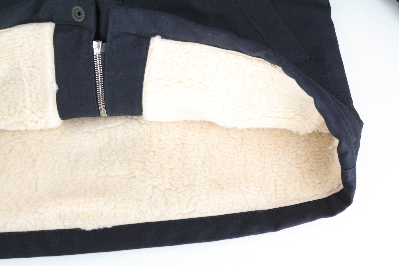 SANDRO S vyriška striukė su tamsiai mėlyna spalva, klasikinė, su gobtuvu, dirbtinio kailio denio parka, grynos medvilnės 