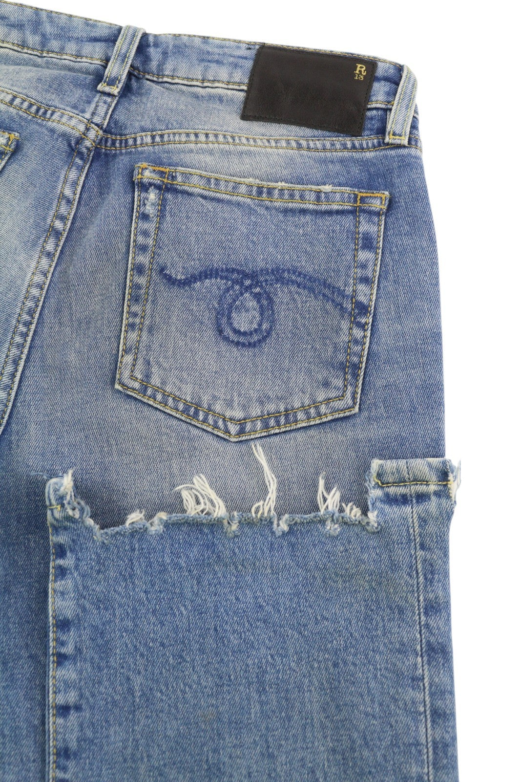 R13 Kick moteriški džinsai, 27 dydis, skalbtos mėlynos spalvos, trumpinti, su užtrauktuku ir Jasper tamprės. RMK 695 €