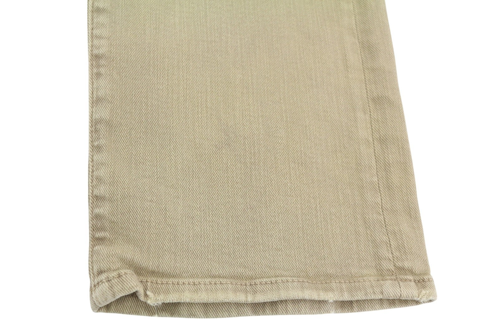 R13 berniukiški tiesūs moteriški džinsai, 29 m. skalbti chaki spalvos, tamprūs iki kulkšnių, rekomenduojama kaina – 645 € 