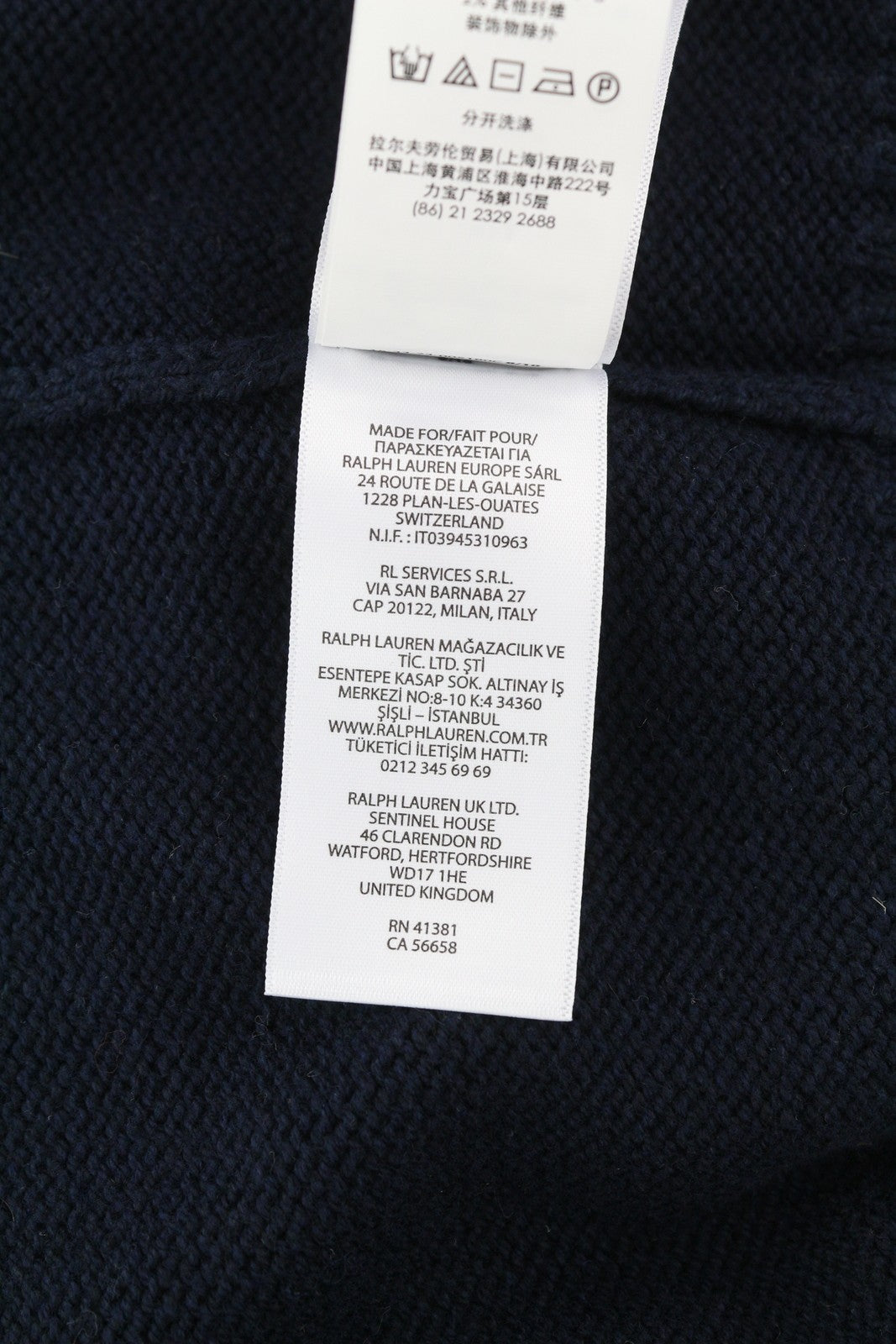 RALPH LAUREN vyriškas megztinis L dydžio tamsiai mėlynas megztinis su meškiuko akcentu ir standartine kaina – 600 € 