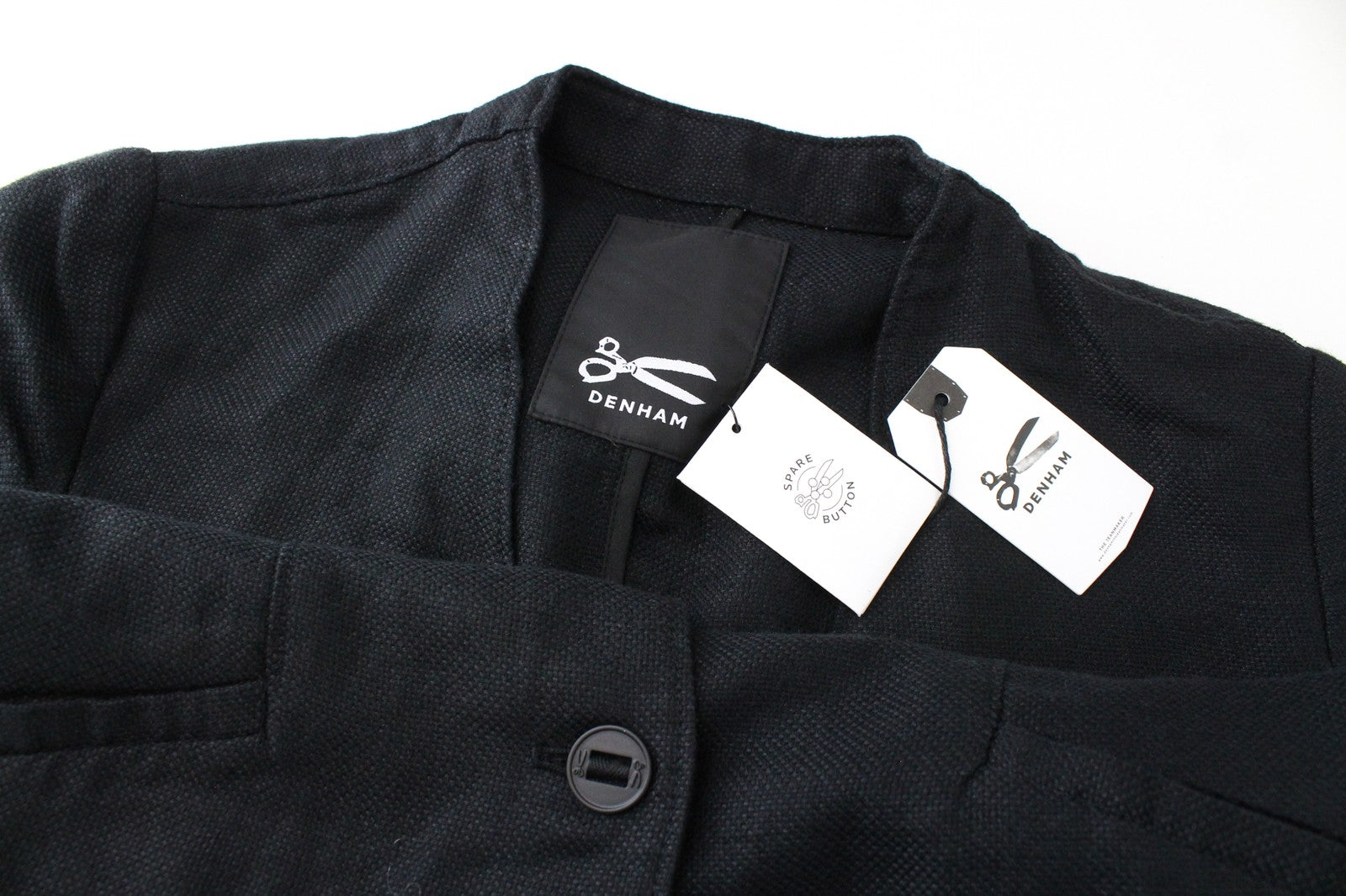 DENHAM „Compass XS“ moteriškas švarkas su apykakle, dryžuotas, juodas, paprastas, lininis audinys su viena saga 