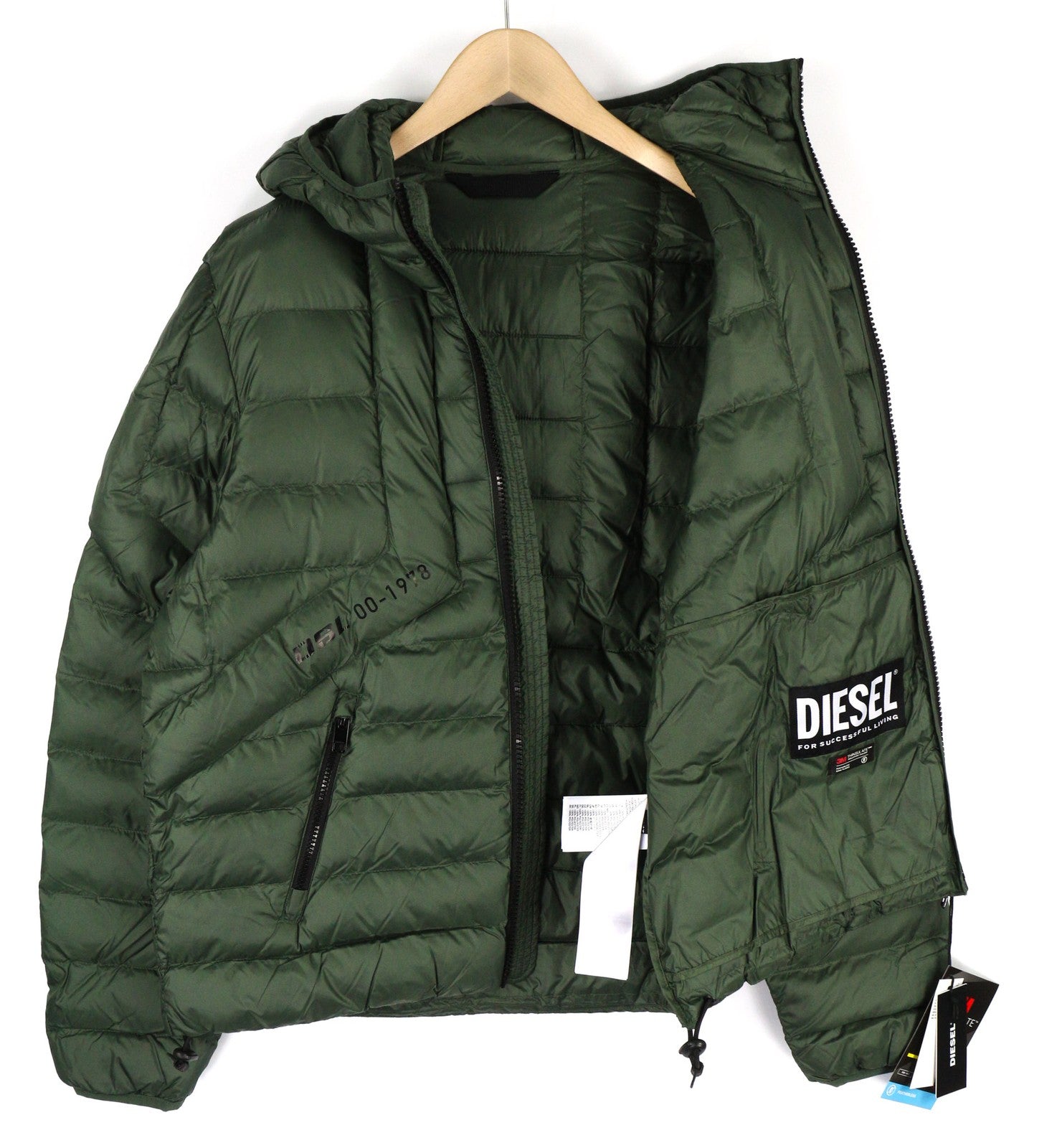 DIESEL W-Dwain vyriška striukė L, 3M Thinsulate izoliacija su gobtuvu, pūkuota, RRP250