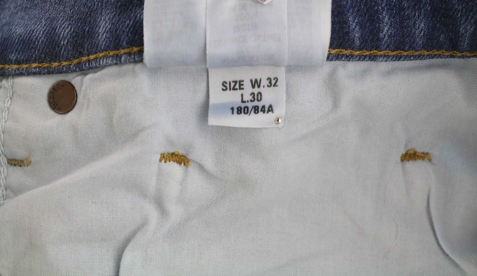 DIESEL D-Mihtry 009NF Mens Jeans W32/L30 Blue Washed Straight Stretch Buttoned