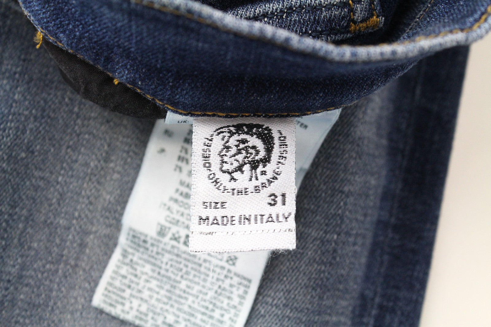 DIESEL D-Amny 086AV W31/L32 vyriški tamprūs džinsai su užtrauktuku, aptempti, dirbtinai sendinti 