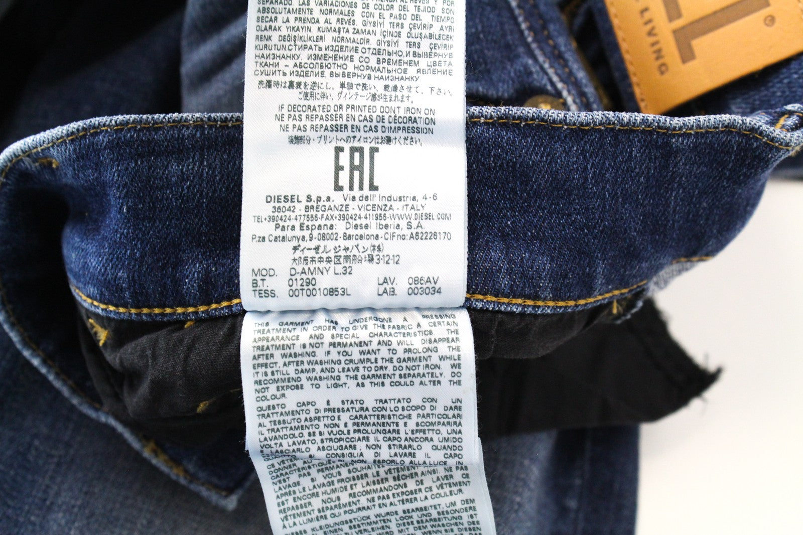 DIESEL D-Amny 086AV W31/L32 vyriški tamprūs džinsai su užtrauktuku, aptempti, dirbtinai sendinti 