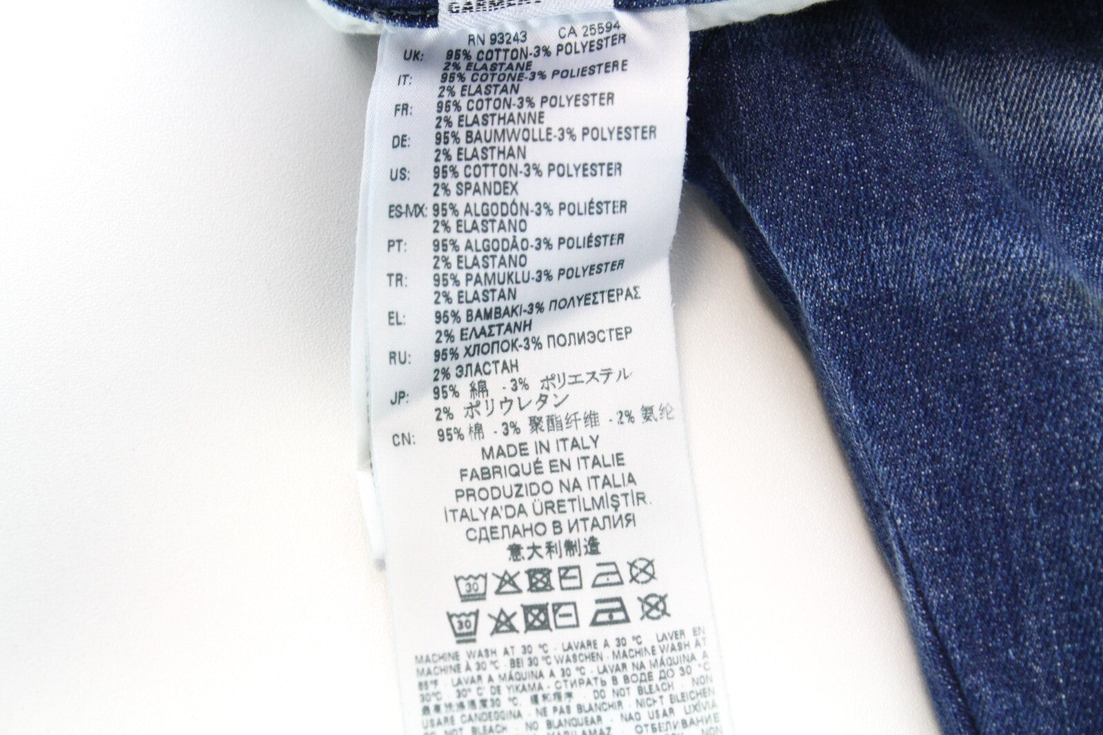 DIESEL D-Reeft-T 0870O W26 vyriški džinsai su sendinto audinio dėmėmis ir sportiniu aptemptu audiniu, aptempti jogg džinsai berniukams. 