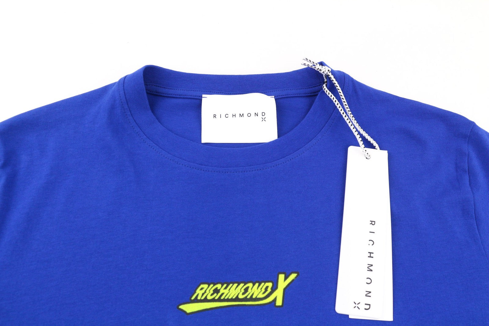 JOHN RICHMOND vyriški marškinėliai M mėlyni trumpomis rankovėmis apvalia apykakle geltoni visiems metų laikams 