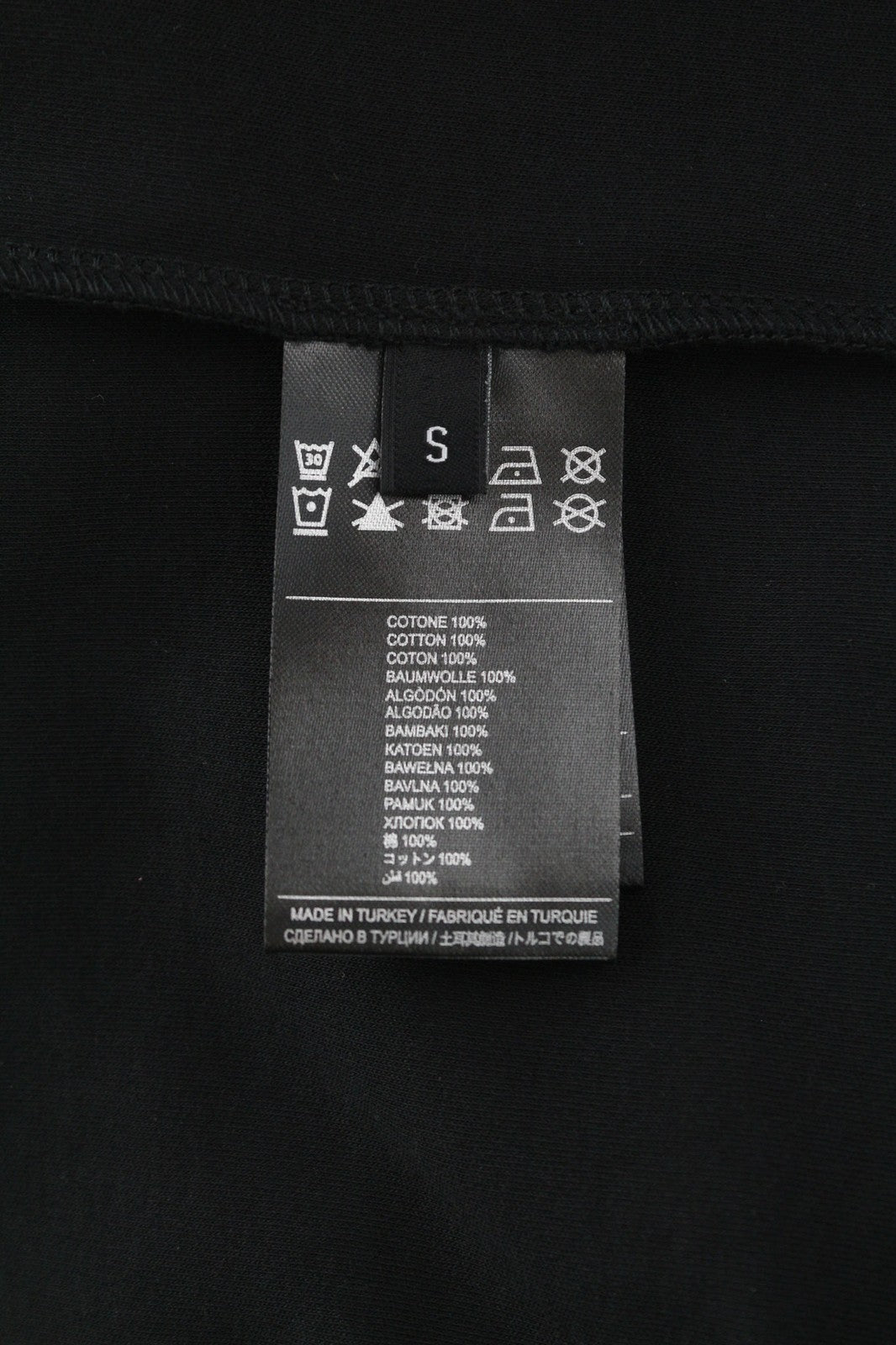 RICHMOND moteriški marškinėliai S, juodi, trumpomis rankovėmis, V formos iškirpte, su raštu, visiems metų laikams 