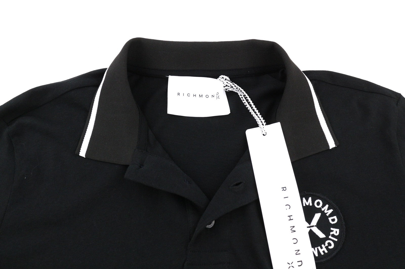 JOHN RICHMOND vyriški marškinėliai su trumpomis rankovėmis, juodi, su visų sezonų tamsaus atspalvio raštu. 