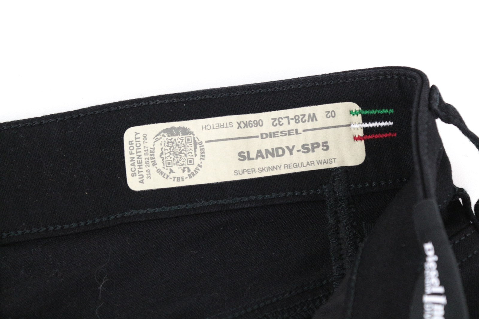 DIESEL Slandy-SP5 069KX W28/L32 moteriški juodi tamprūs itin aptempti džinsai piešiniai 