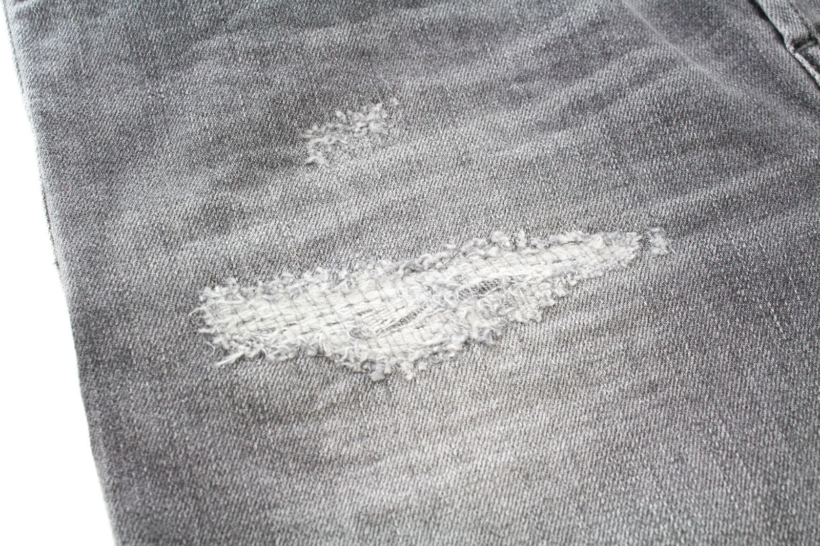 DIESEL D-Eetar 0890F W29/L30 vyriški džinsai siaurėjančio kirpimo, su nudėvėta blukinta pilka, tampri medžiaga 