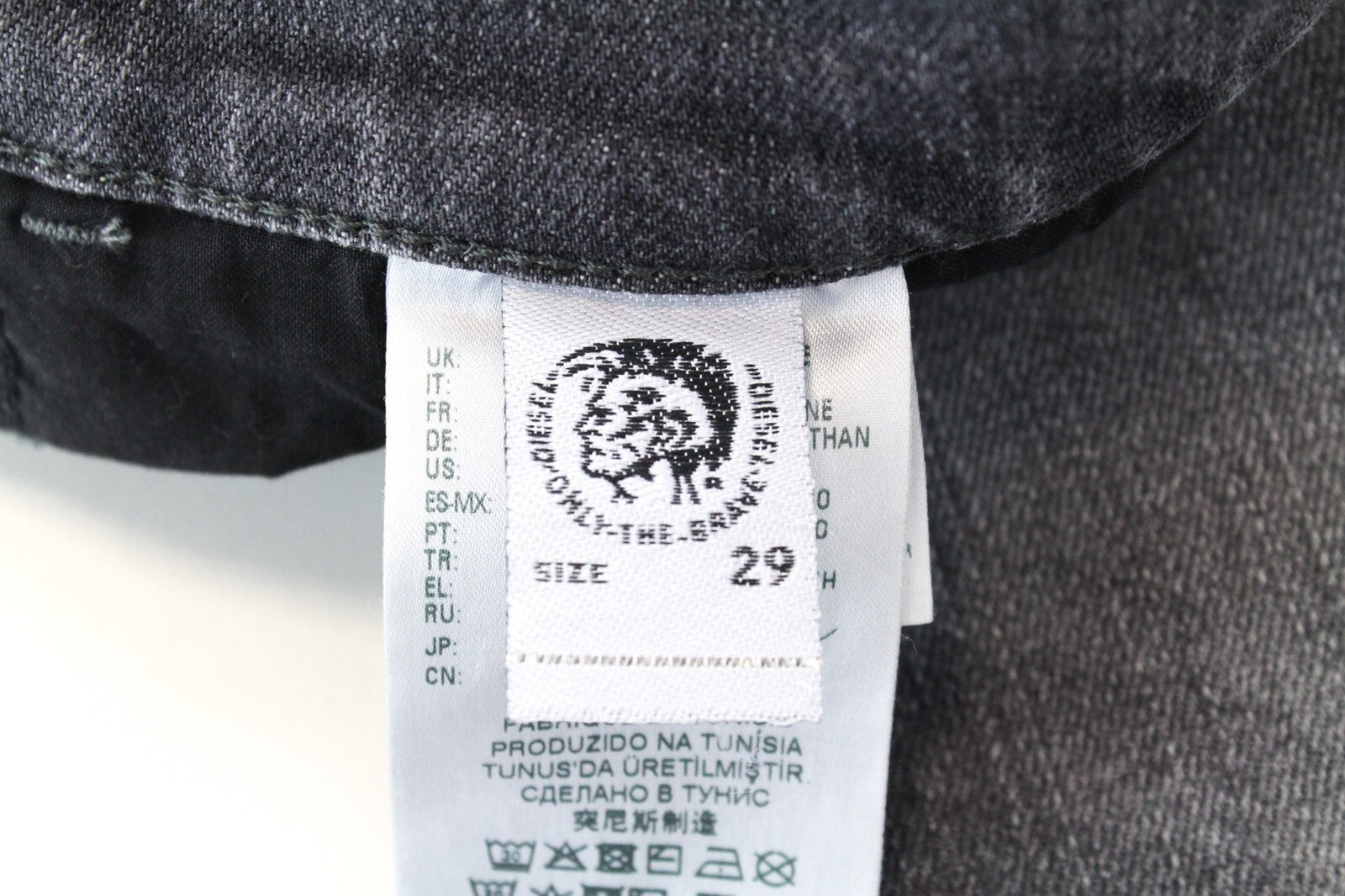 DIESEL D-Eetar 0890F W29/L30 vyriški džinsai siaurėjančio kirpimo, su nudėvėta blukinta pilka, tampri medžiaga 