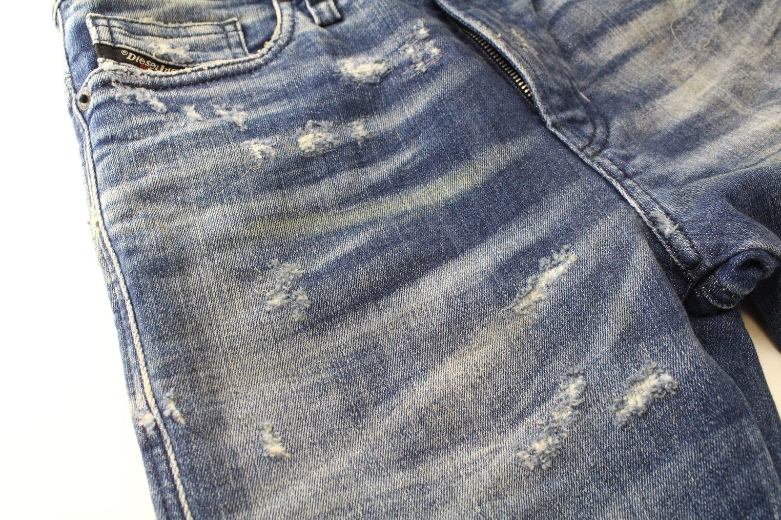 DIESEL D-Reeft-T 0870O W26 vyriški džinsai berniukams su aptemptais, dėmėtais sportiniais džinsais, aptempti. 