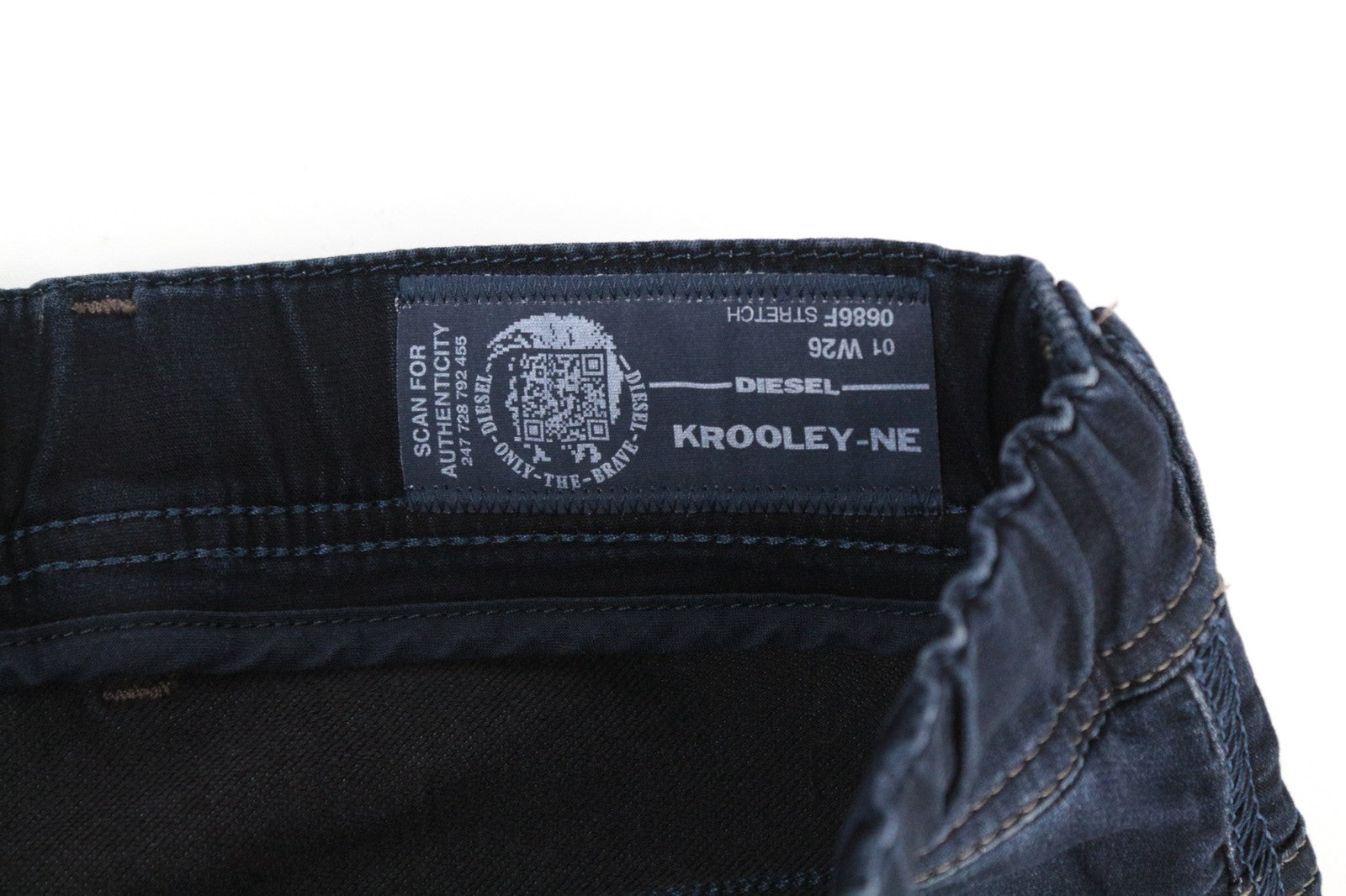 DIESEL Krooley-Ne 0686F W26 vyriški džinsai tamprūs berniukams mėlyni sportiniai Jogg siaurėjantys 