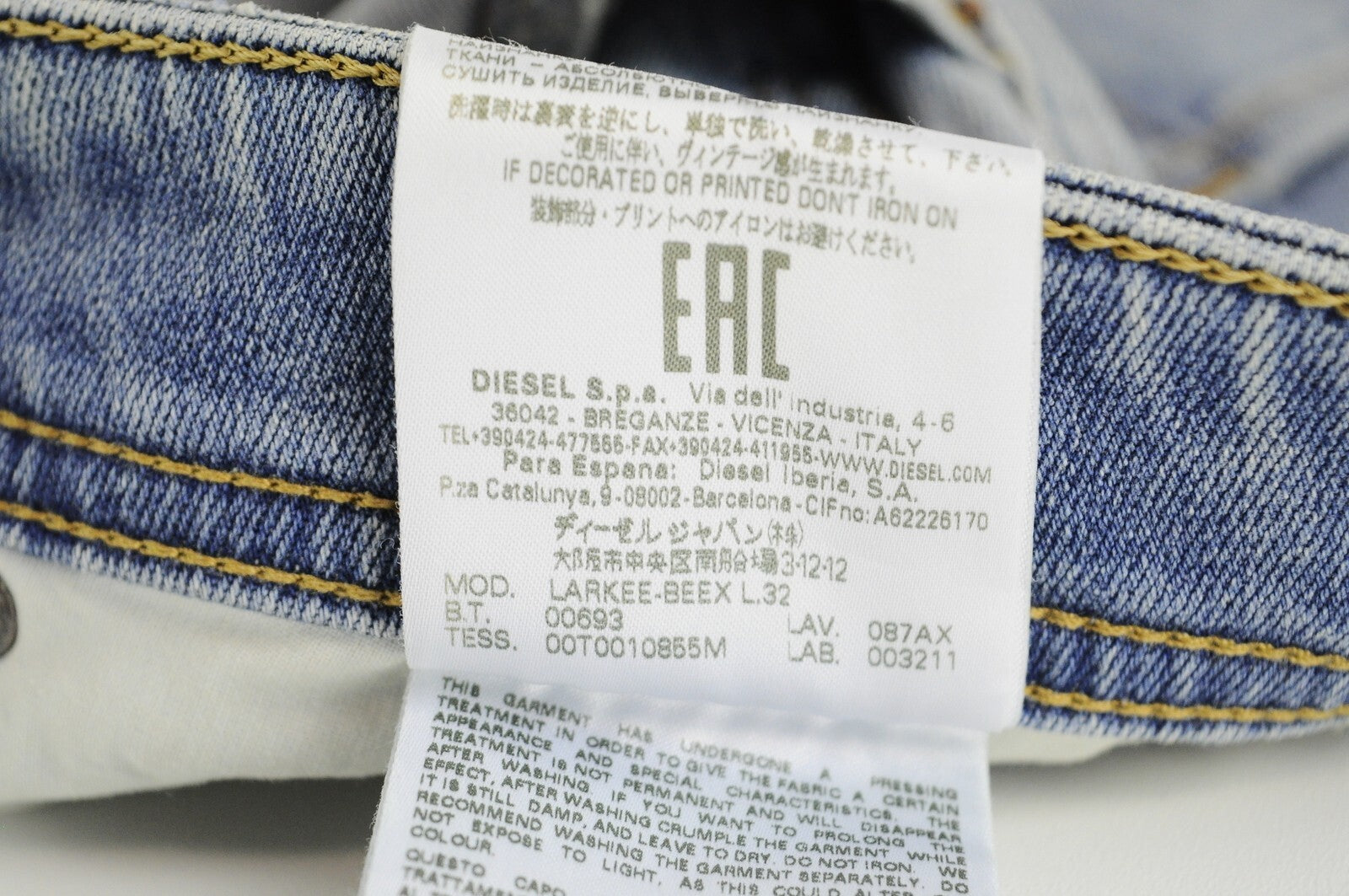 DIESEL Larkee-Beex 087AX Mens Jeans W32/L32 Tapered  Distressed Washed Blue