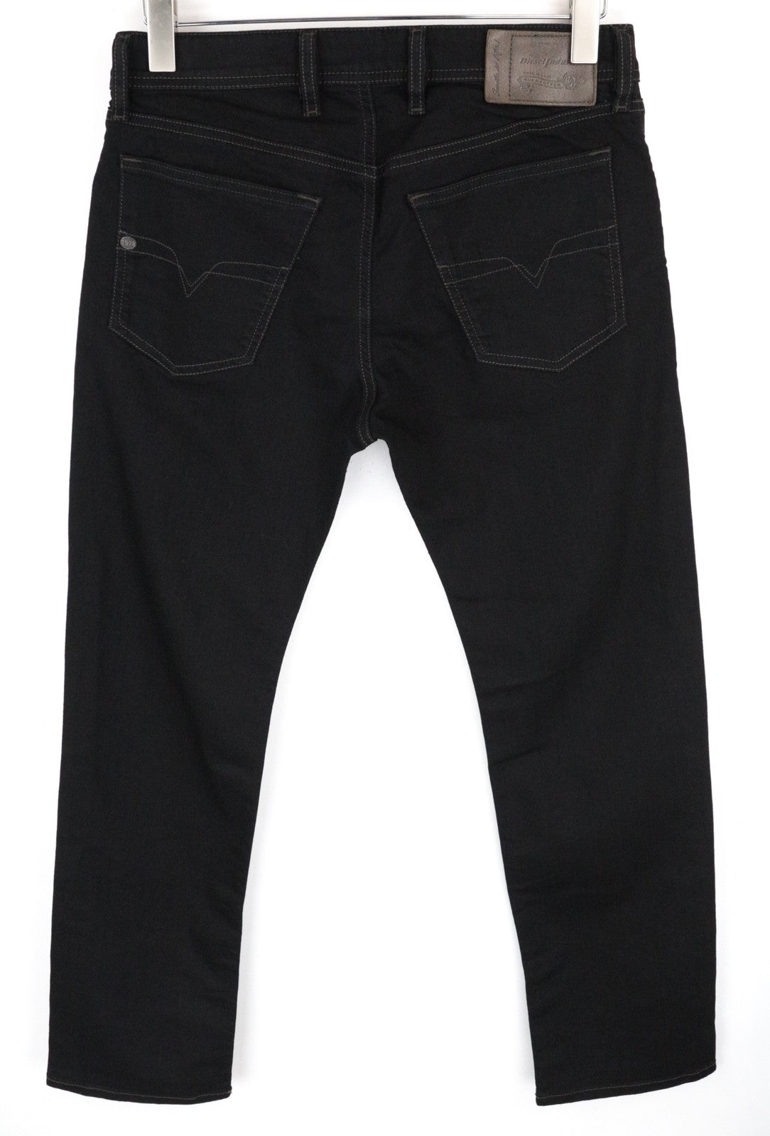 DIESEL Waykee 0886Z W29/L32 vyriški džinsai, tiesaus kirpimo, tamprūs, juodi, vienspalviai.