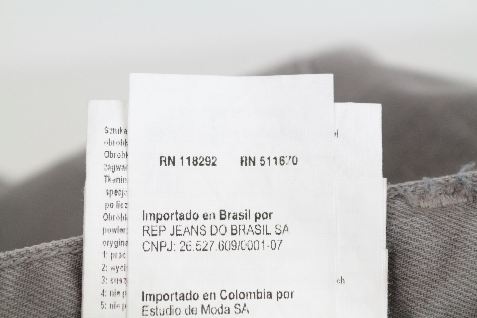 REPLAY Anbass vyriški džinsai W29/L32 su užtrauktuku ir tampriu džinsu, plono kirpimo, šviesiai pilki 