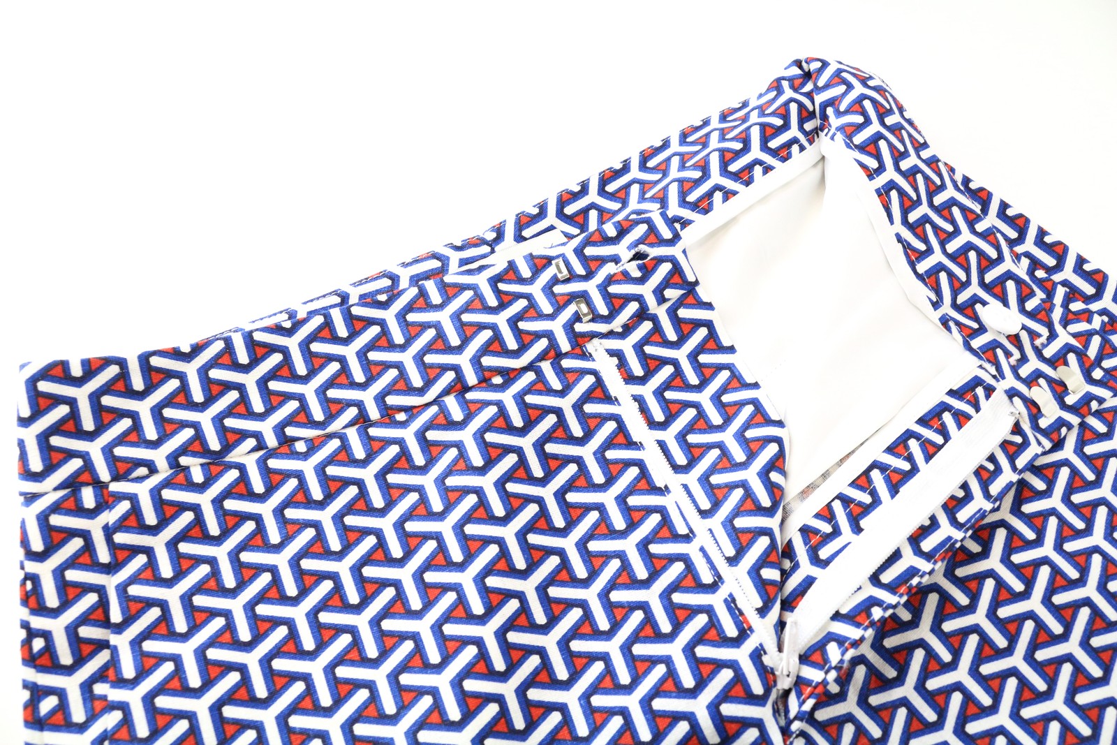 SUITSUPPLY raštuoti vasariniai moteriški šortai su užtrauktuku, mėlynomis ir raudonomis kišenėmis, 34 colių įstrižainė 